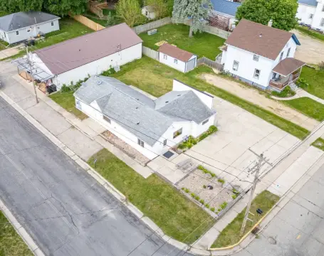 Commercial Building in Orfordville, Wisconsin
