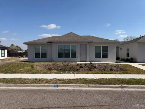 New Fourplex Near UTRGV