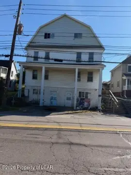 7-Unit Apartment Building