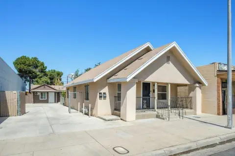 Renovated Triplex with Covered Parking