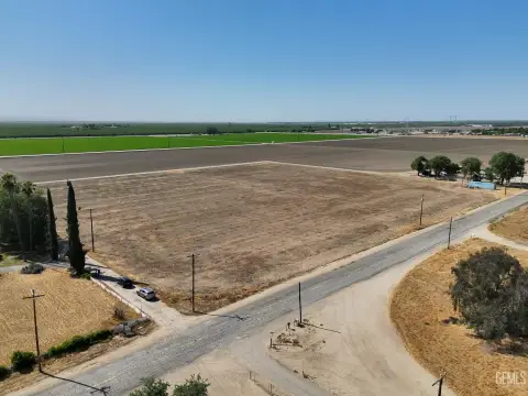 Bakersfield Agricultural Land Parcel
