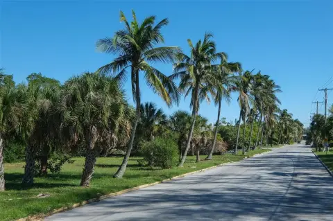 LONGBOAT KEY Canal Lot