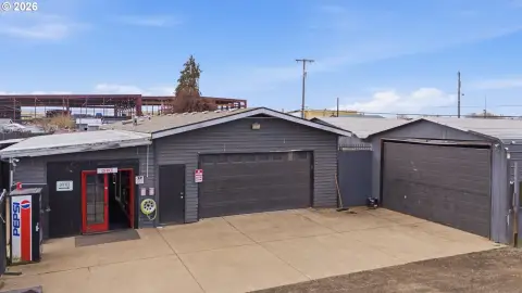 NNN-Leased Commercial Property