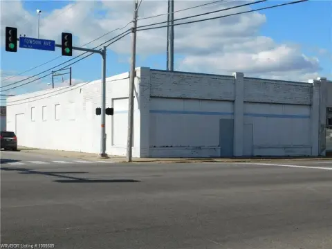 Downtown Warehouse with Overhead Door