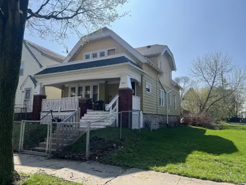 Milwaukee Duplex Investment Opportunity