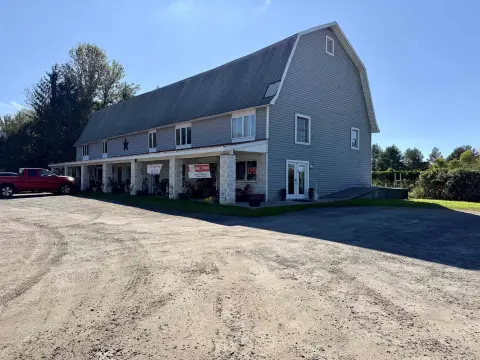 Specialty Property with Storage Building