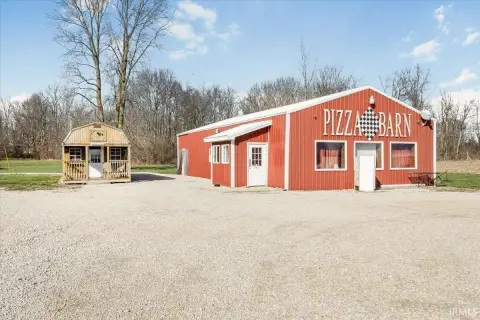 Turnkey Restaurant Opportunity in Losantville