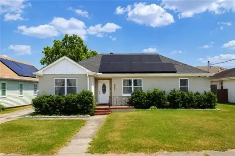 Duplex with Solar and Battery Storage
