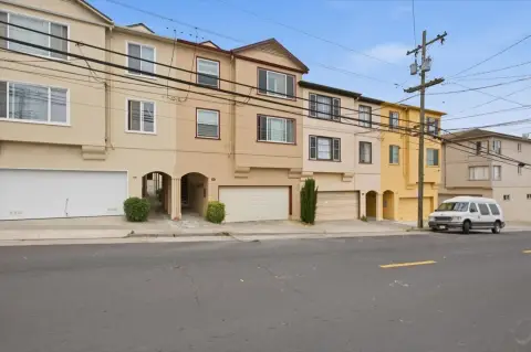 Turnkey Four-Unit Residential Building