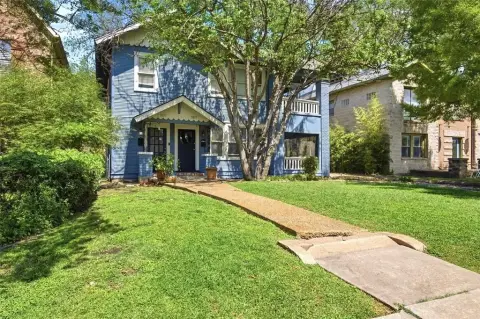 Duplex in Lower Greenville