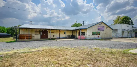 Restaurant Building with Loading Dock