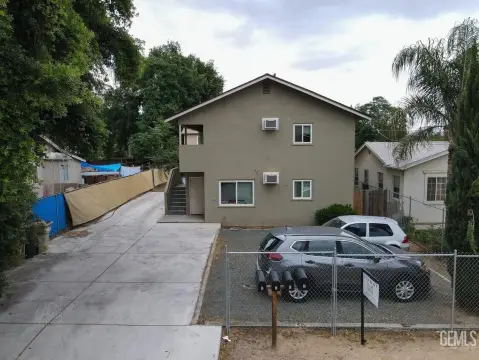 5-Unit Apartment Building