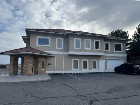 Kennewick Office For Sale
