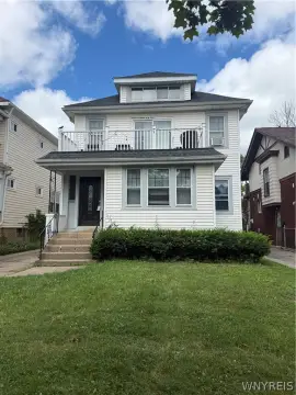 1922 Duplex with Private Fenced Yard