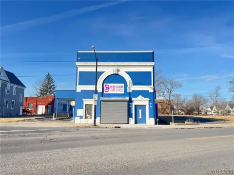 Religious Facility in Former Bank Building
