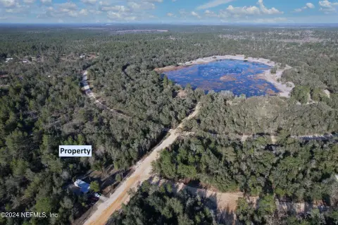 Residential Lot in Interlachen, FL