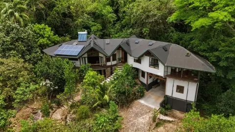 La Ecovilla Nature Retreat