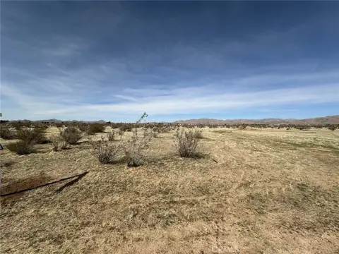 Apple Valley Vacant Land Parcel