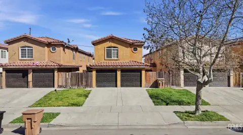 Bakersfield Duplex with Spacious Units