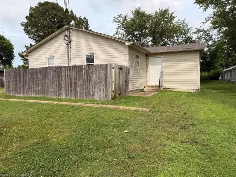 Income-Producing Duplex in Fort Smith