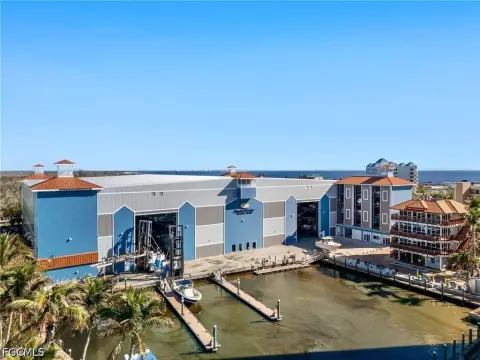Marina Dry Boat Slip