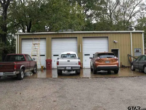 Three-Stall Auto Repair Shop