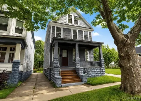 Duplex with 2- and 3-Bed Units