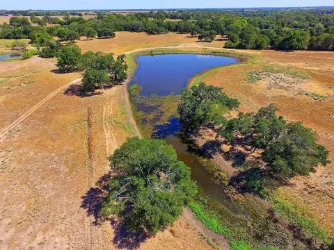 Weimar, TX Acreage with Pond