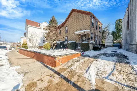 Mount Vernon Duplex Opportunity