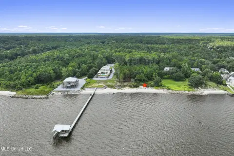 Waterfront Land in Ocean Springs