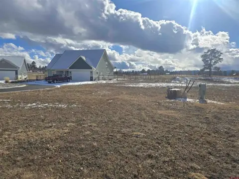 Residential Lot in Aspen Village