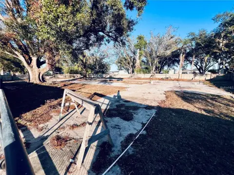 Two Vacant Lots in Ruskin