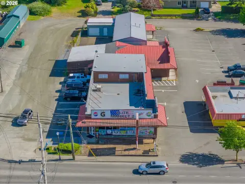 Mixed-Use Commercial Complex