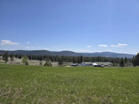Land Parcel with Mountain Views