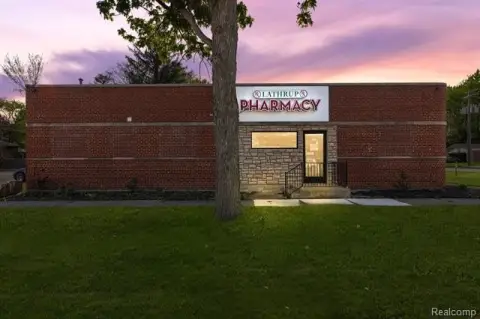 Lathrup Village Commercial Space