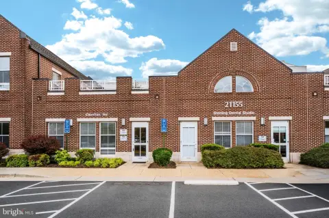 Updated Office Space in Sterling