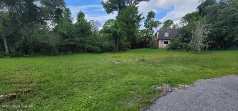 Residential Land in Titusville, FL