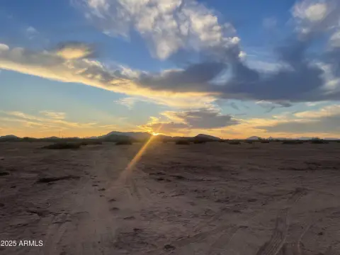 Land Near I-10, Tonopah