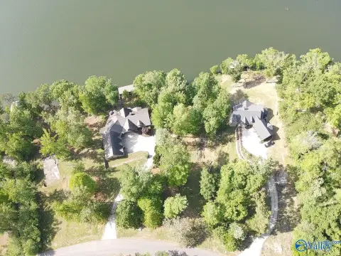 Waterfront Lot on Lake Guntersville