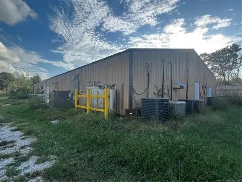Agricultural Property with Grow Buildings