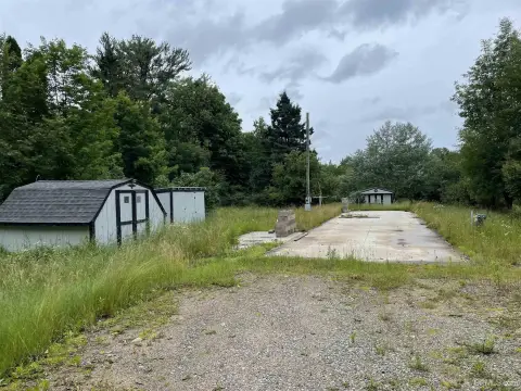 Residential Land with Apple Trees