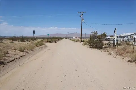 Commercial Land in Dolan Springs