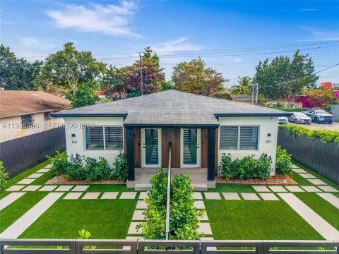 Fully Renovated Duplex with Private Outdoor Space