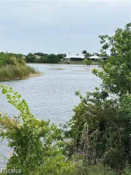 Freshwater Canal Waterfront Lot