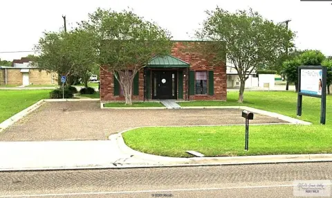Freestanding Office Building with Parking