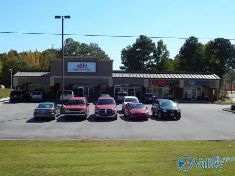 Retail/Office Suite in 5-Unit Complex
