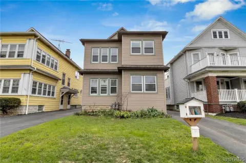 Spacious North Buffalo Turnkey Duplex