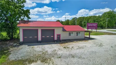 Office/Retail Opportunity in Warsaw, MO
