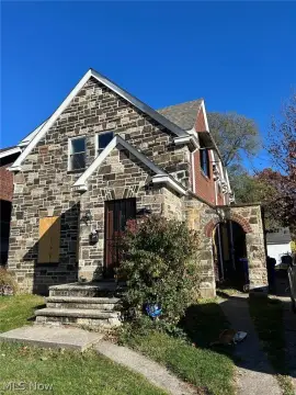 Updated Duplex in Cleveland, OH