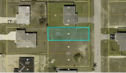 Residential Land in Cape Coral